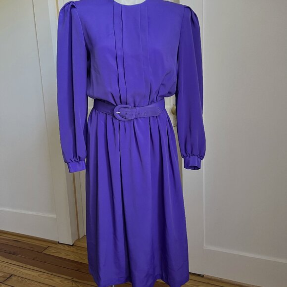 Purple 80s dress long sleeve with belt - Picture 2 of 5